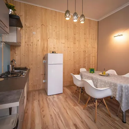 Przystanek Na Szlaku بيت للعطل *