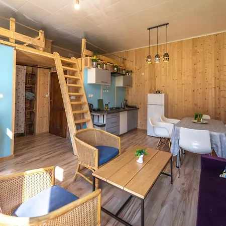 Przystanek Na Szlaku كليتنو