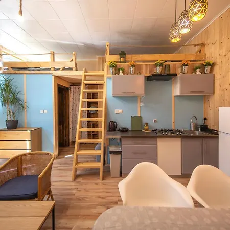 Przystanek Na Szlaku بيت للعطل